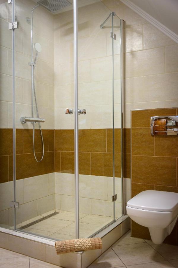 Tulipan Vendeghaz Hotel Orvenyes Bagian luar foto