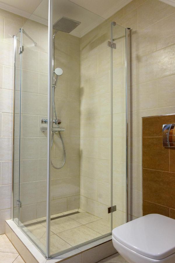 Tulipan Vendeghaz Hotel Orvenyes Bagian luar foto