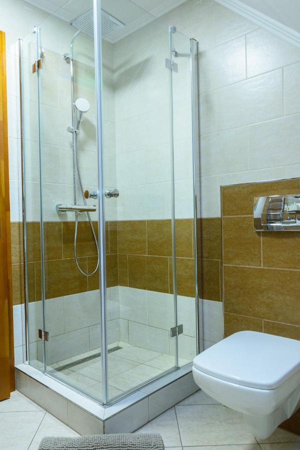 Tulipan Vendeghaz Hotel Orvenyes Bagian luar foto
