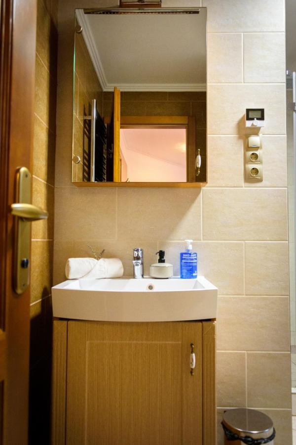 Tulipan Vendeghaz Hotel Orvenyes Bagian luar foto