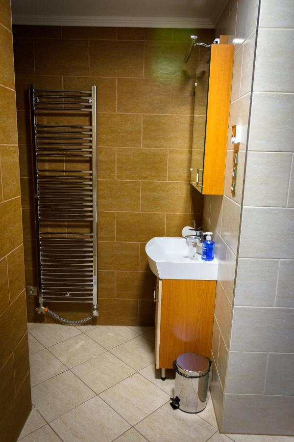 Tulipan Vendeghaz Hotel Orvenyes Bagian luar foto