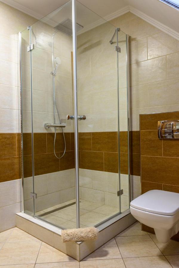 Tulipan Vendeghaz Hotel Orvenyes Bagian luar foto